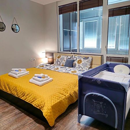 Rea Mladost - Easy Access To Metro, Ideal Location Sofía Exterior foto