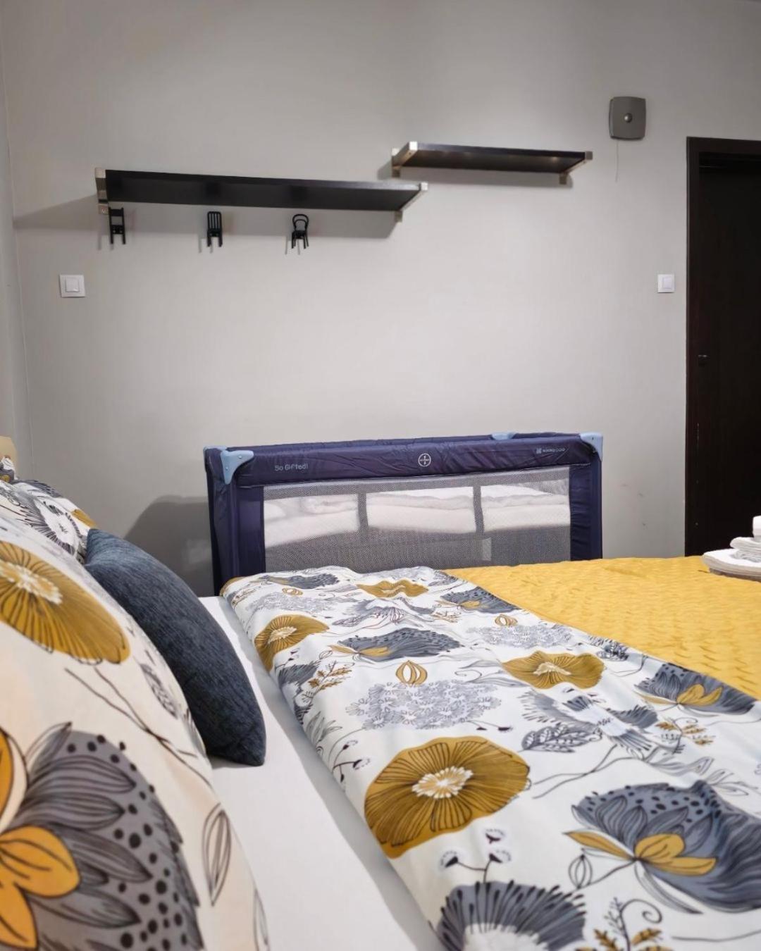 Rea Mladost - Easy Access To Metro, Ideal Location Sofía Exterior foto